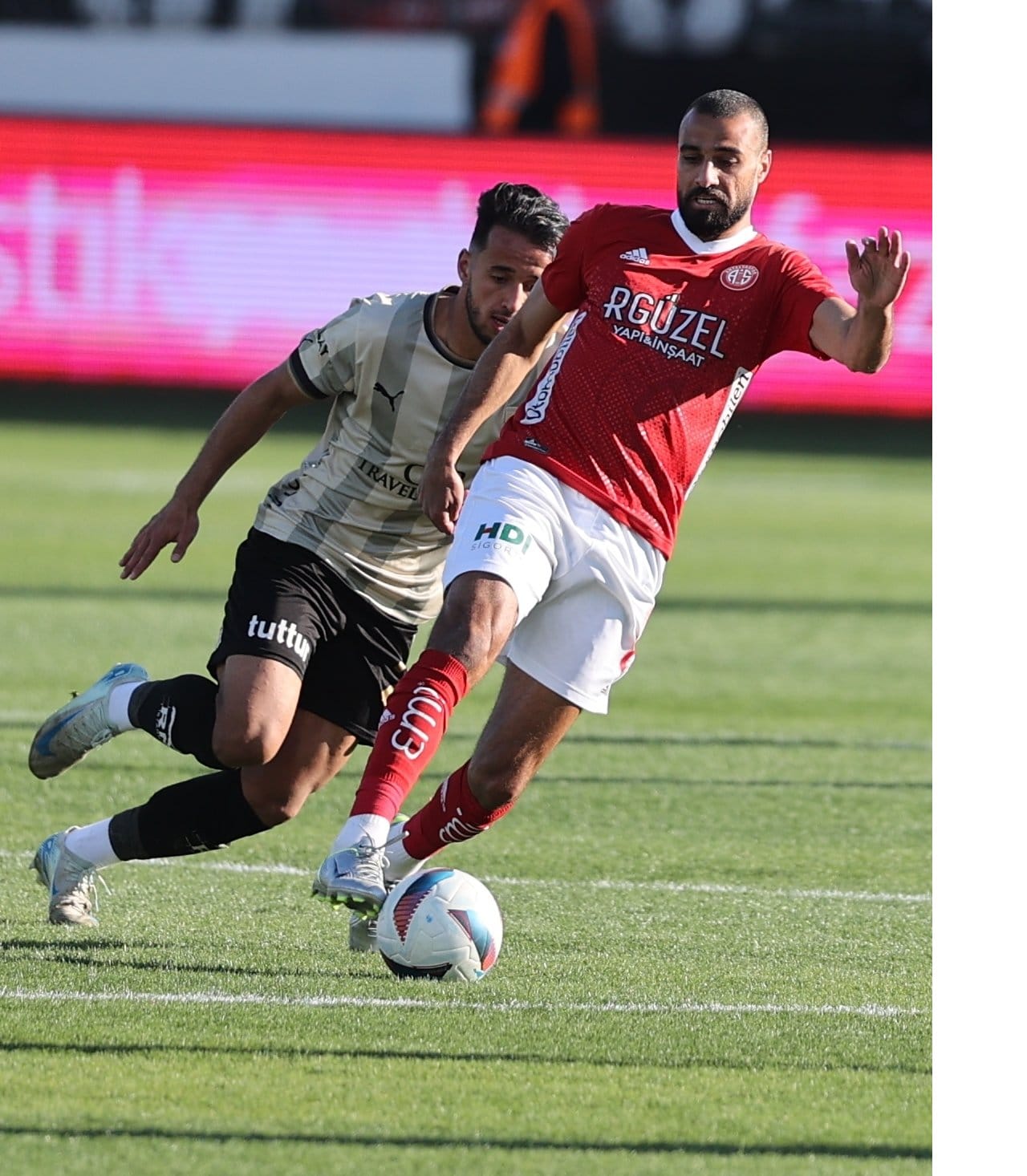 aa-20250205-36965213-36965210-sipay-bodrum-fk-onvo-antalyaspor.jpg