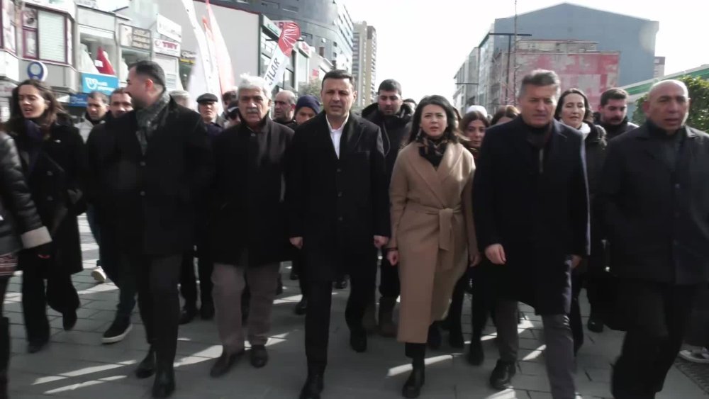 Demokrasi Nöbeti 100'ncü gününde: Özer'in mektubu okundu