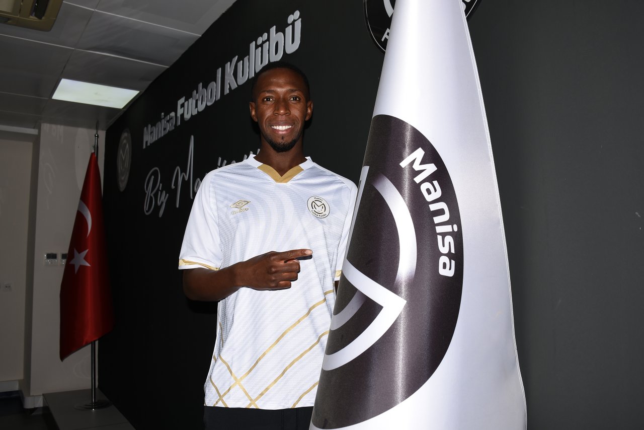 aa-20250207-36985183-36985181-manisa-fk-malili-futbolcu-birama-toureyi-transfer-etti.jpg