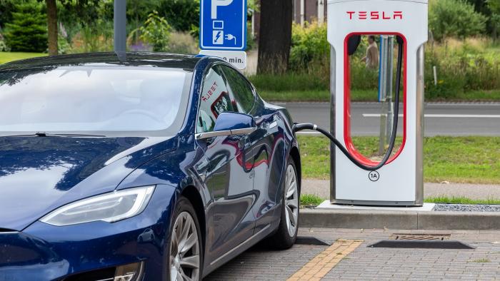 tesla2-7.jpg