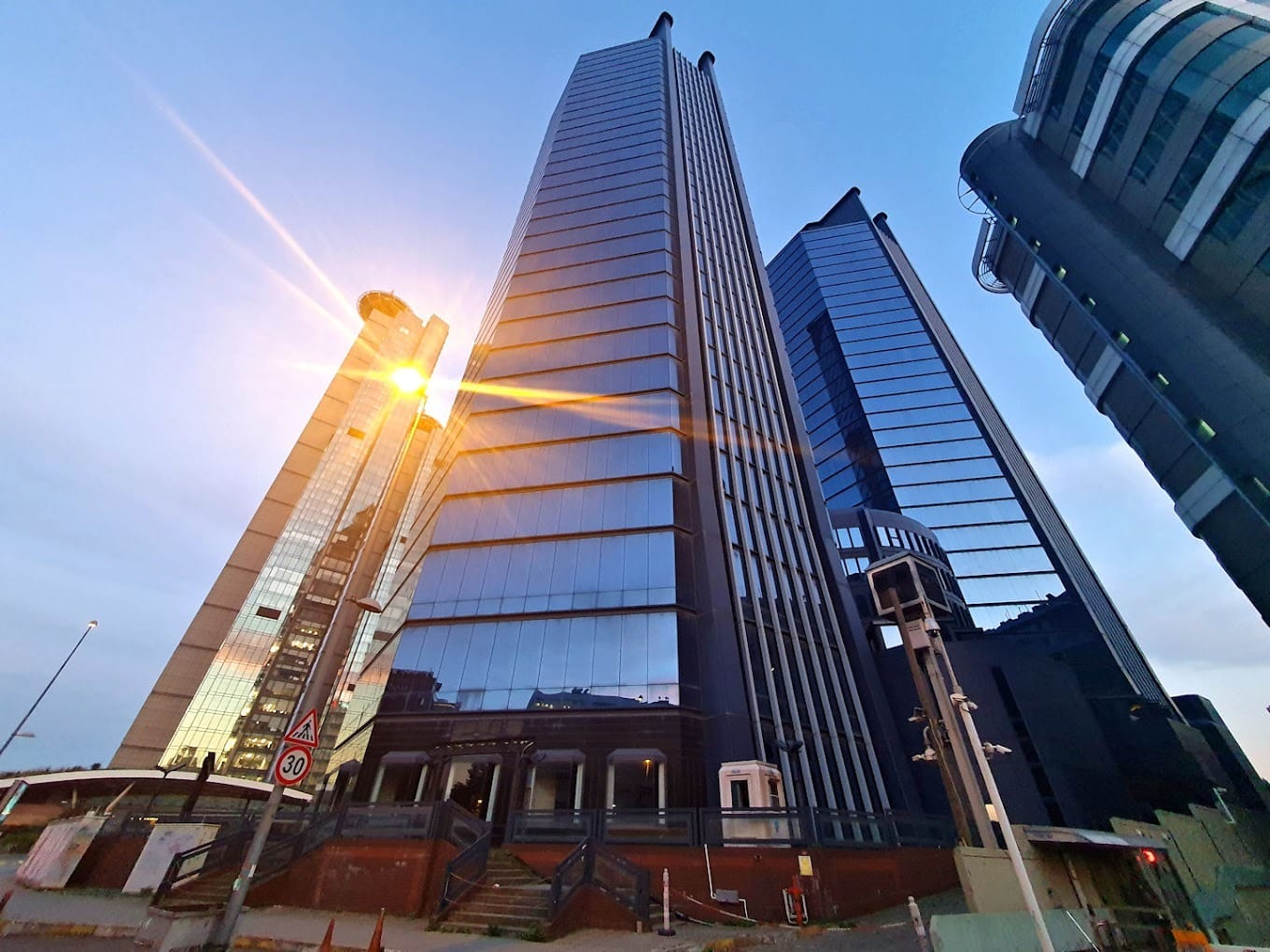 Tat Towers’ın mermercisi, Tatlıcılar’a açtığı davayı kazandı