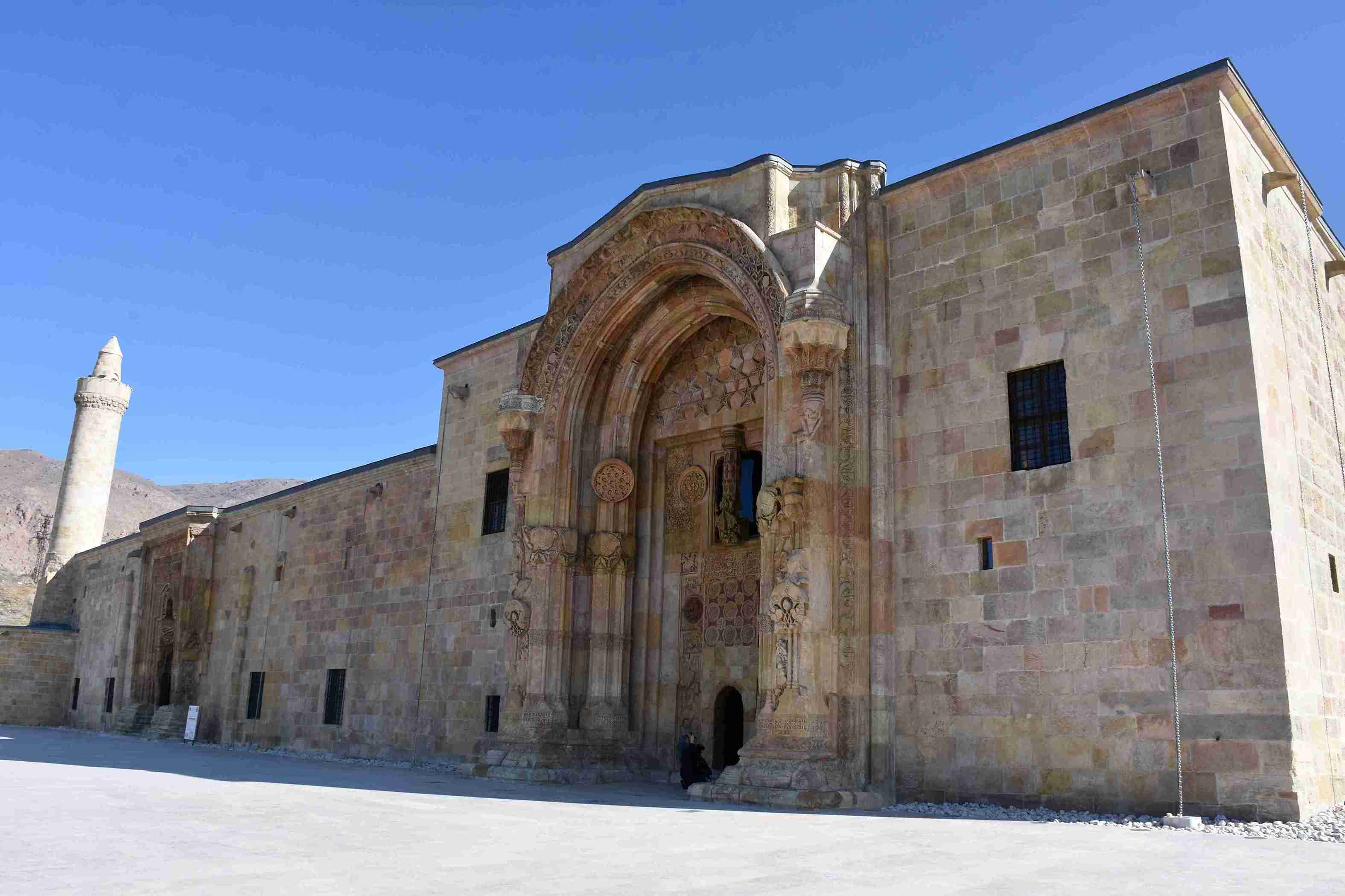 ingiliz-ciftin-ulu-camii-hayranligi-557757-165293-11zon.jpg