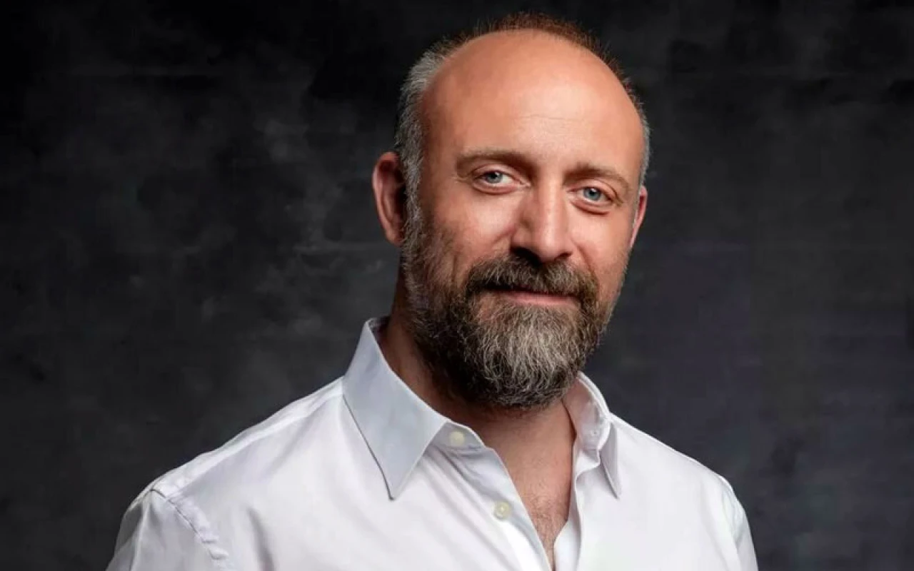 6335-halit-ergenc-biyografisi-evli-mi-esi-kim-kac-yasinda-aslen-nereli.webp