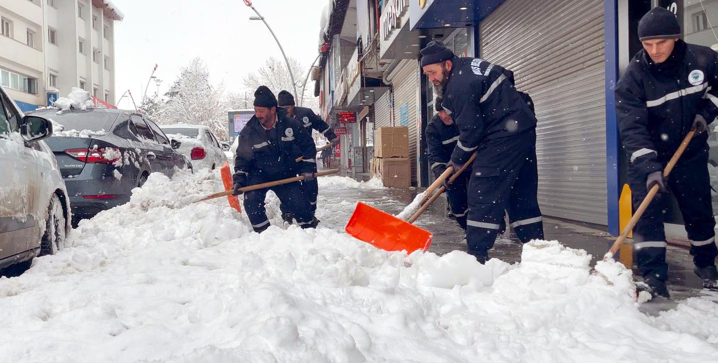 karin-esir-aldigi-erzurum-ve-musta-1303-563860-167077.jpg