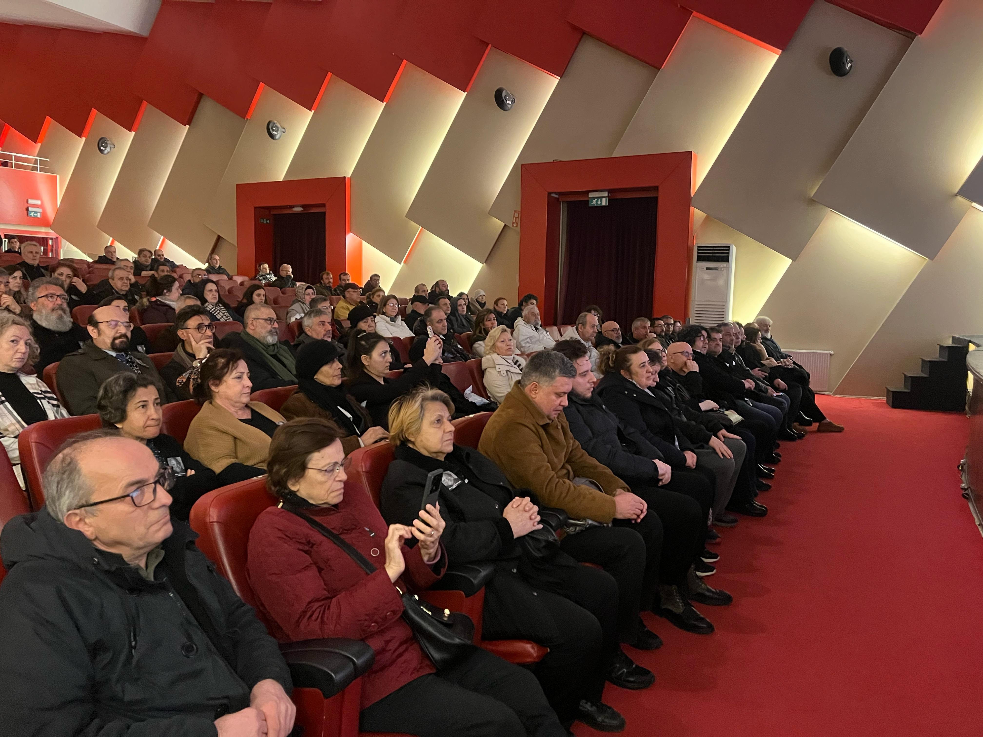 oyuncu-emin-gumuskaya-bursada-topraga-574805-170216.jpg