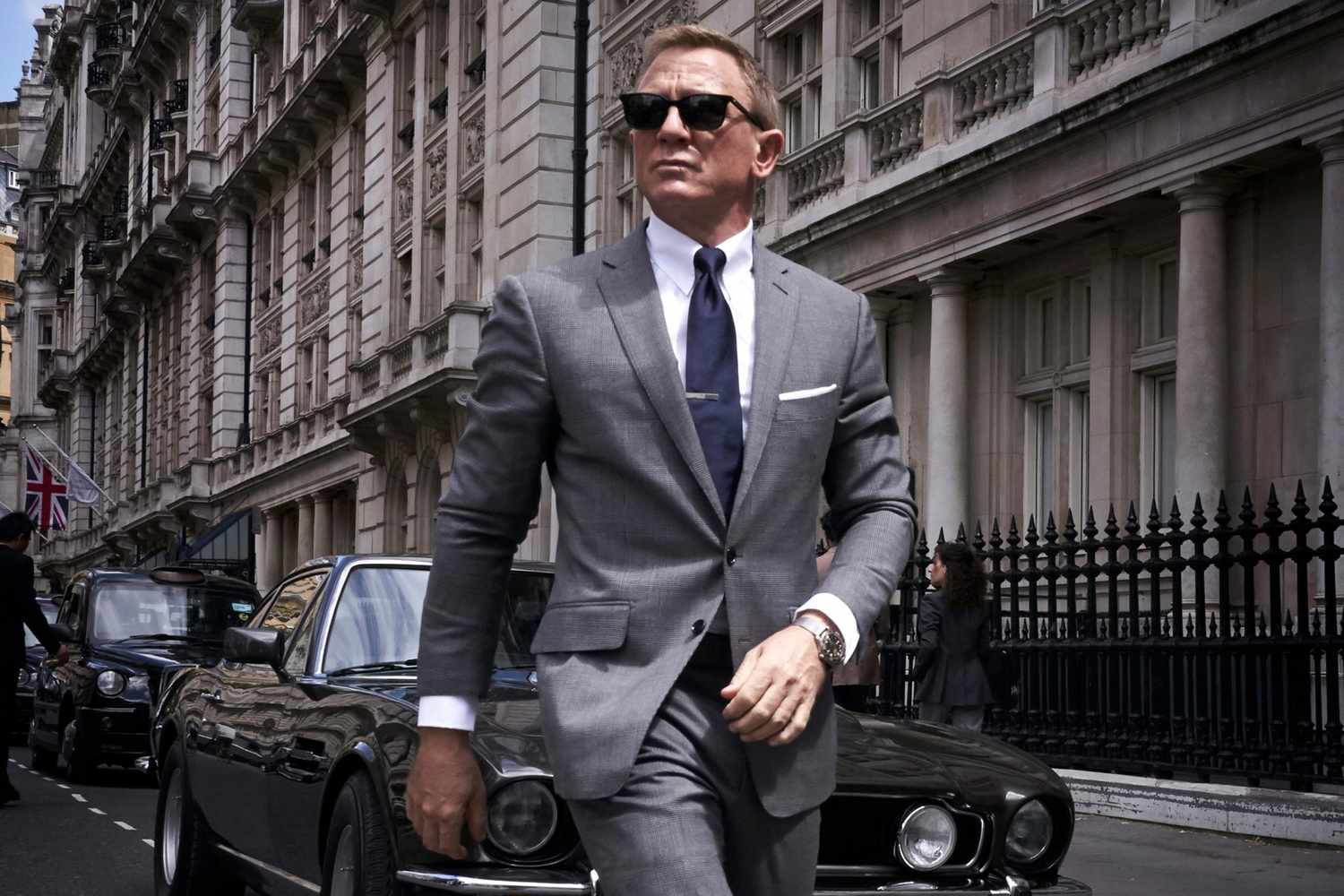bond-25-b25-image-rgb-2000-a6f5bf7c08fc41c3a9228aa3748b87bc.jpg