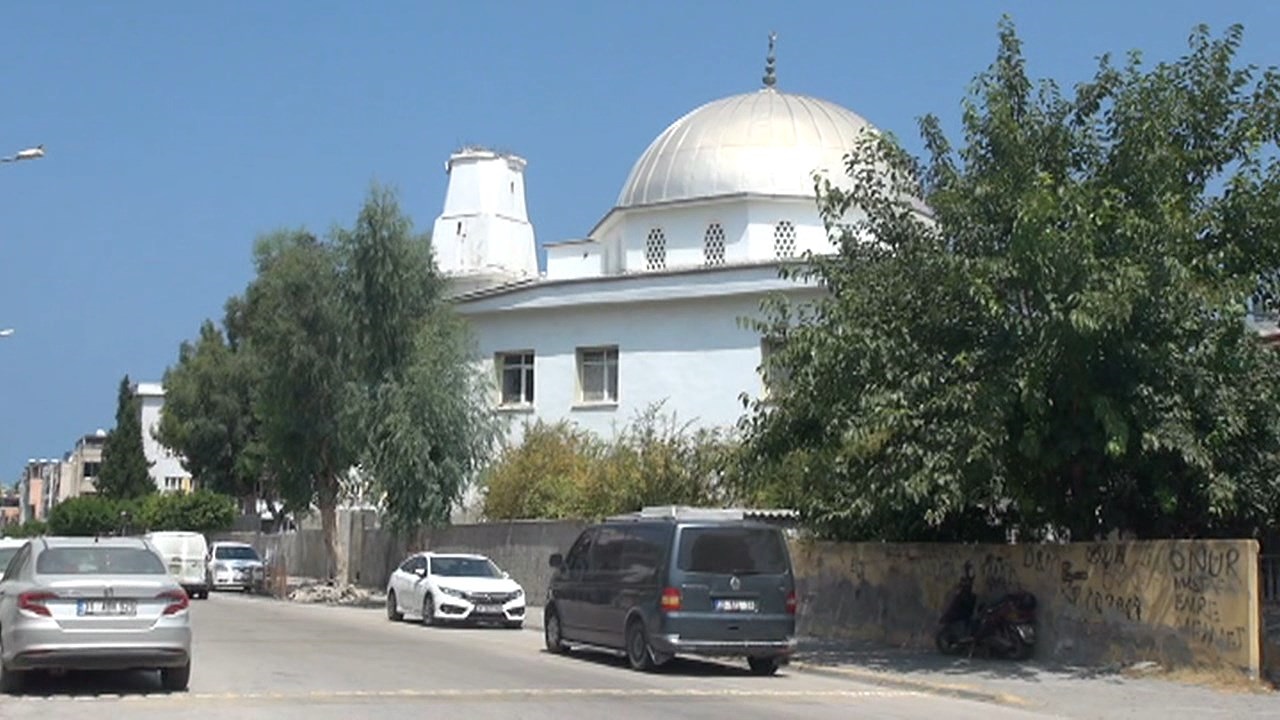 hatayda-depremde-hasar-goren-cami-ve-ki-579149-170526.jpg