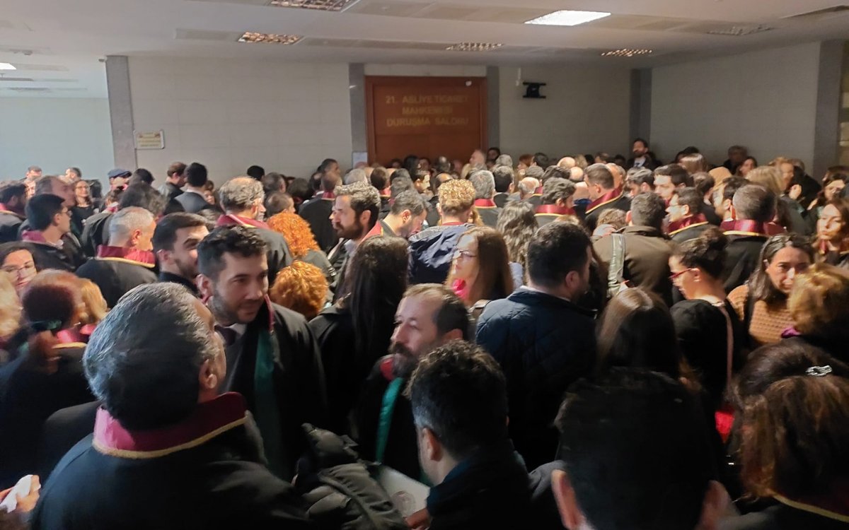 stanbul-barosu-davasinda-gorulmemis-izdiham-salon-degistirildi-2.jpg