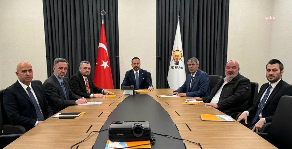 AKP'li Zorlu: Suriye Türkmen Meclisi Başkanı ile  görüştü