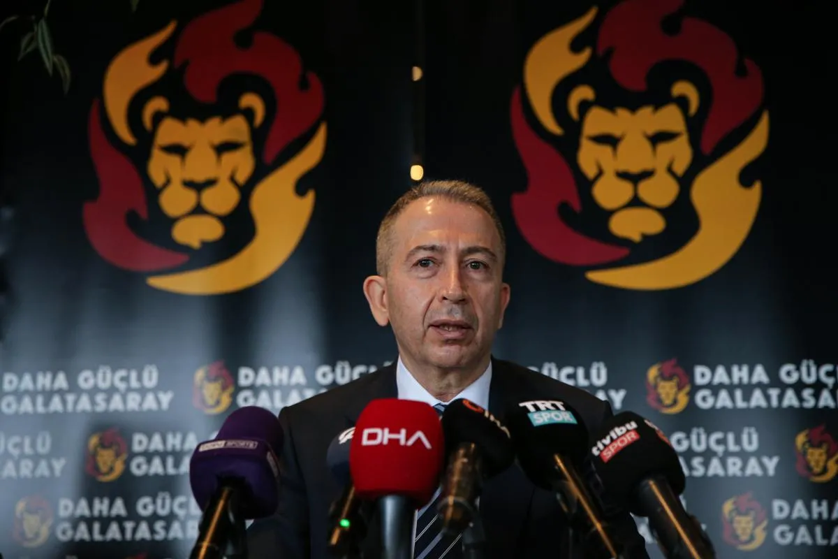 galatasaray-baskan-adayi-metin-ozturk-basin-mensuplariyla-bir-araya-geldi-1605781291.webp