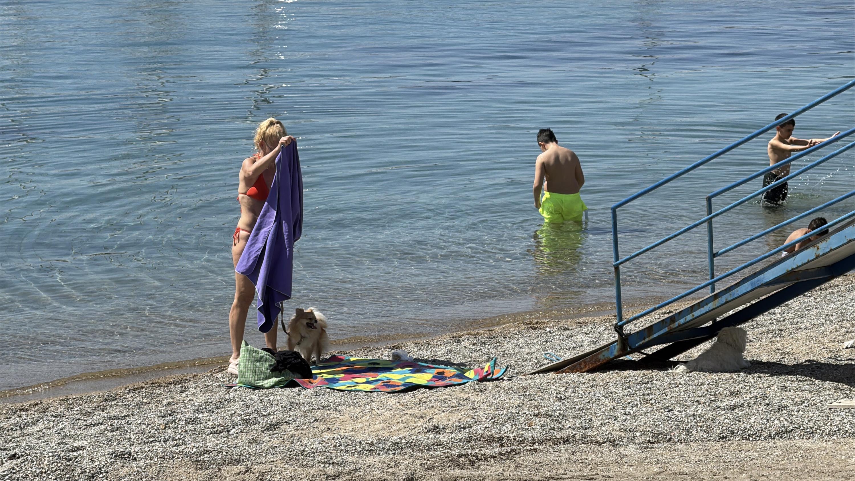bodrumda-sicak-hava-sahiller-doldu-612219-181234.jpg