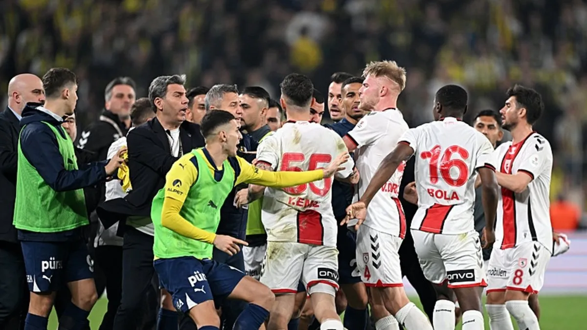 1200x675-fenerbahce-samsunspor-maci-sonrasi-kavga-1742159107564.webp