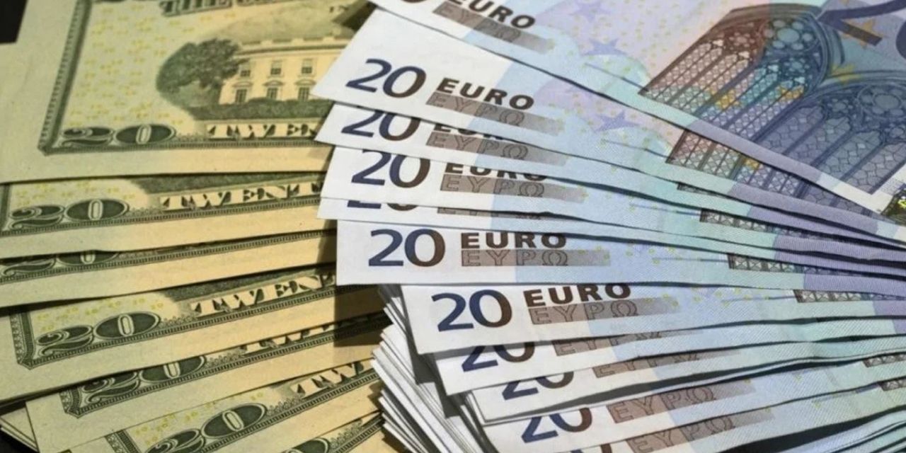 euro-dolar-karsisinda-deger-kazandi.jpg