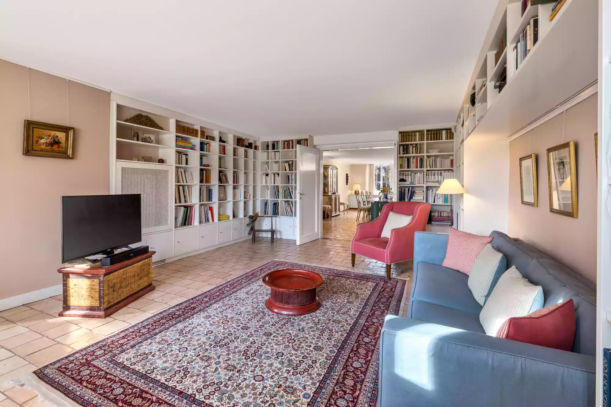 audrey-hepburn-swiss-villa-for-sale-021325-5-5ae96e88f610463a824475dcbdc5ebfe.webp