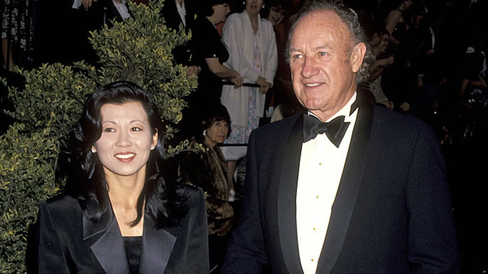 gene-hackman-and-his-wife-betsy-arakaw.webp