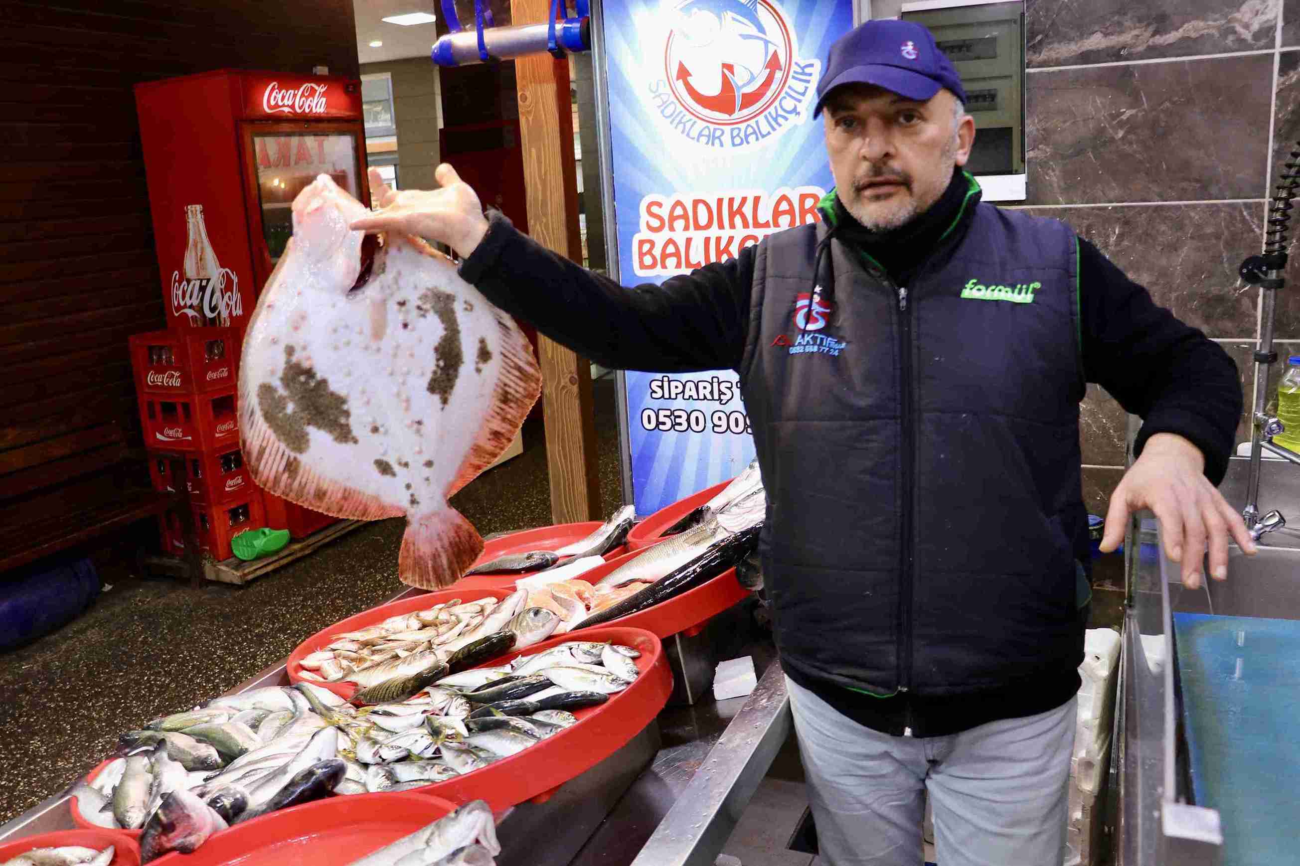 aa-20250420-37689176-37689173-trabzonda-mezgit-ve-istavrit-kilogrami-250-liradan-satiliyor-11zon.jpg