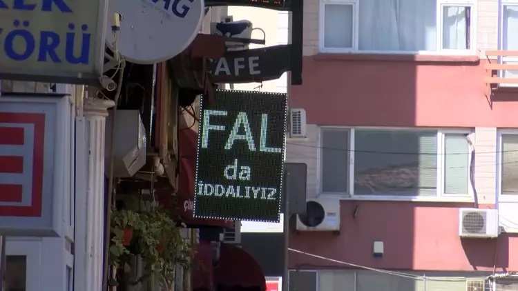 istanbul-para-karsiligi-fal-bakmaya-3-678834-201000.jpg