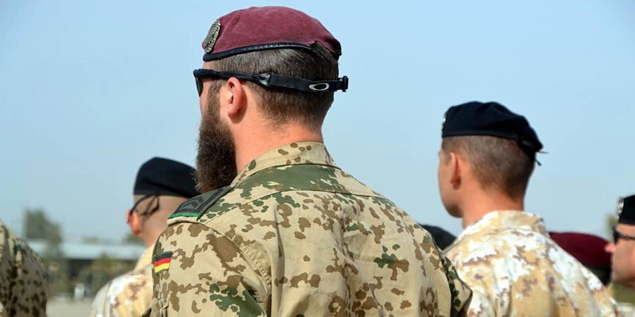 almanya-teyakkuza-gecti-sivil-ulasim-askere-calisacak-zorunlu-askerlik-geri-geliyor.jpg