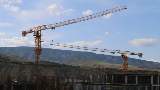 Çankırı'da kule vincinden düşen 54 yaşındaki işçi yaşamını yitirdi 1 Çankırı'da kule vincinden düşen 54 yaşındaki işçi yaşamını yitirdi