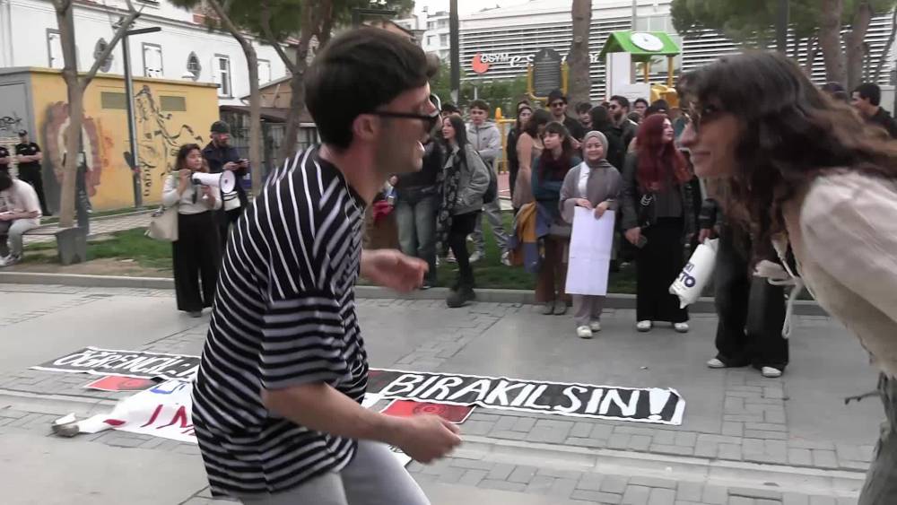 İzmir'de öğrencilerden 1 Mayıs çağrısı