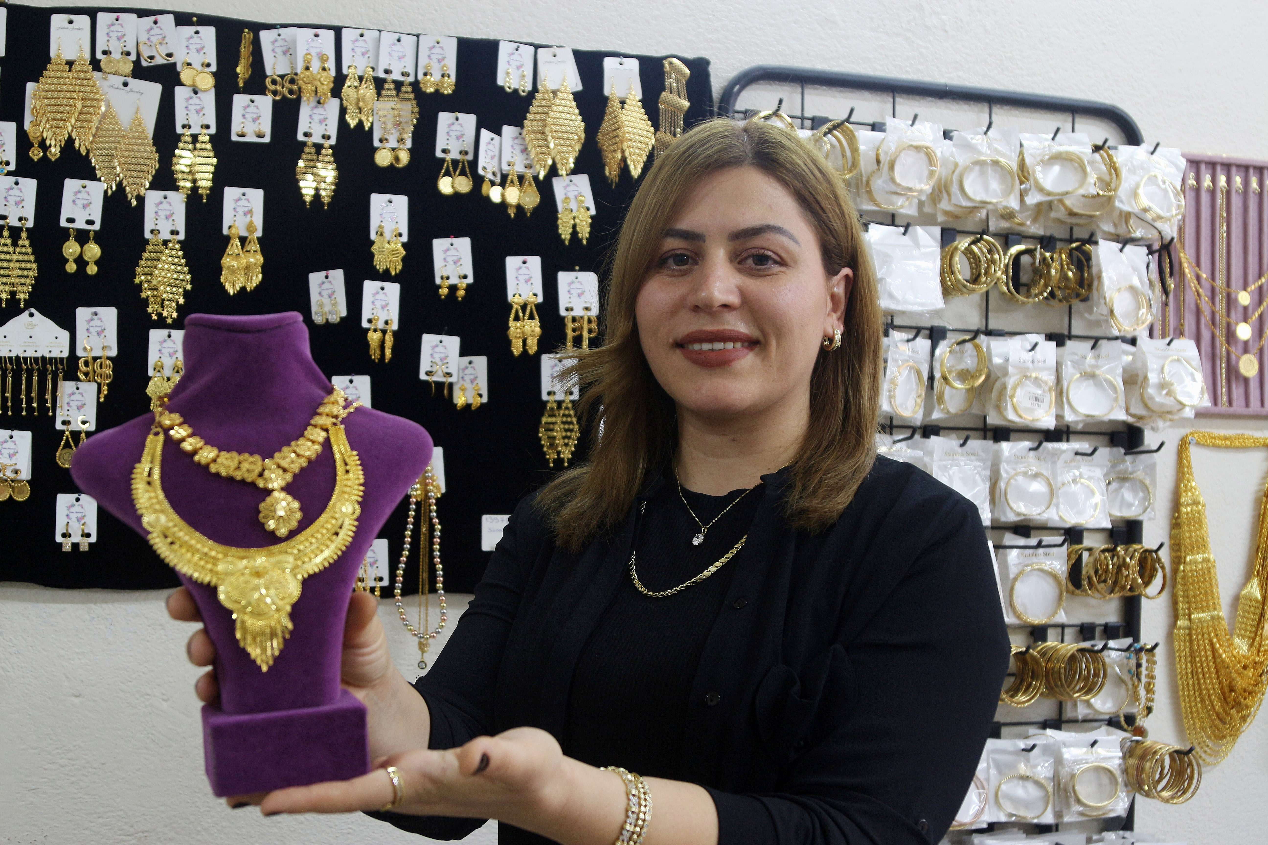 dugunde-altin-alamayanlar-imitasyon-taki-693373-205361.jpg
