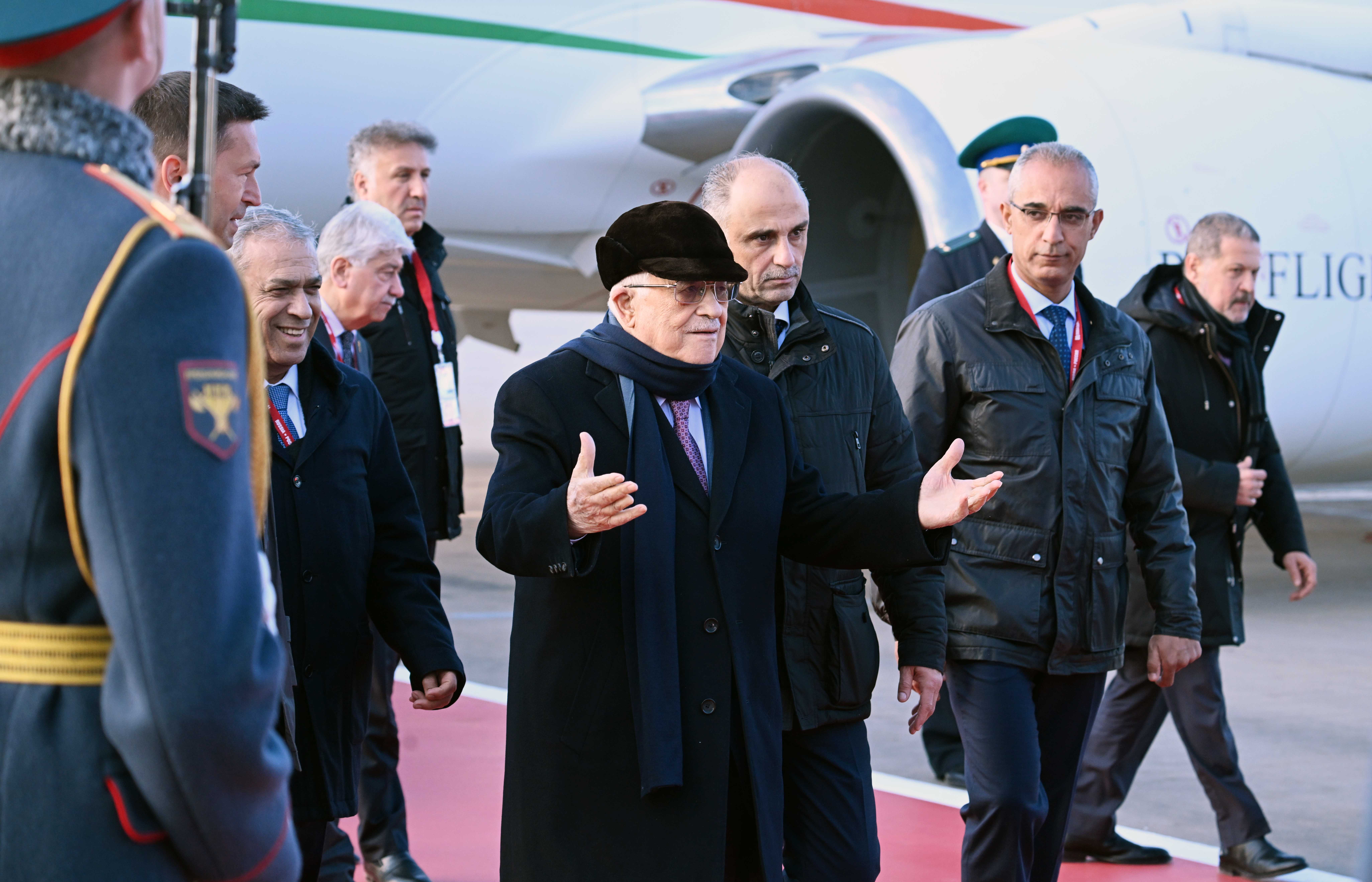 aa-20250508-37891002-37891001-filistin-devlet-baskani-mahmud-abbas-moskovada-1.jpg