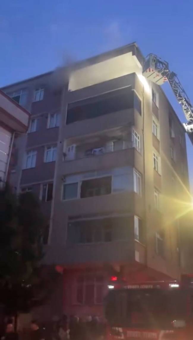 istanbul-kucukcekmecede-6-katli-binad-700266-207322.jpg