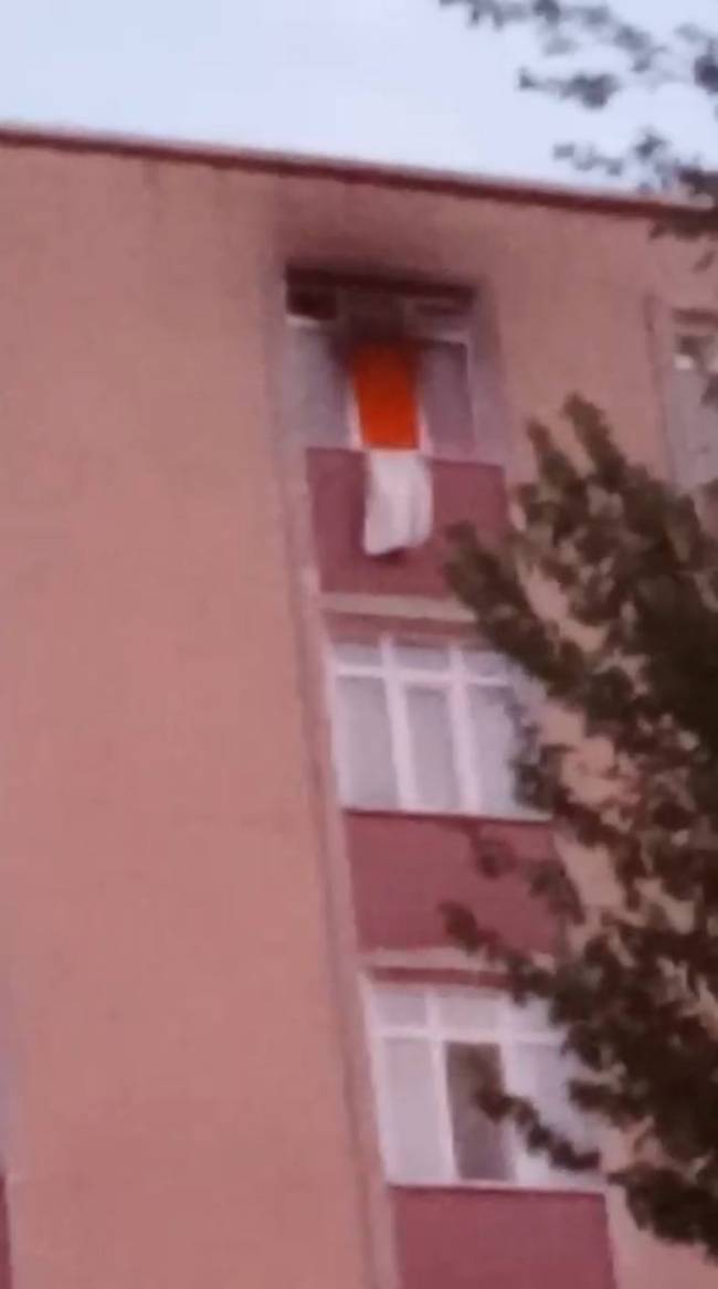 istanbul-kucukcekmecede-6-katli-binad-700268-207322.jpg