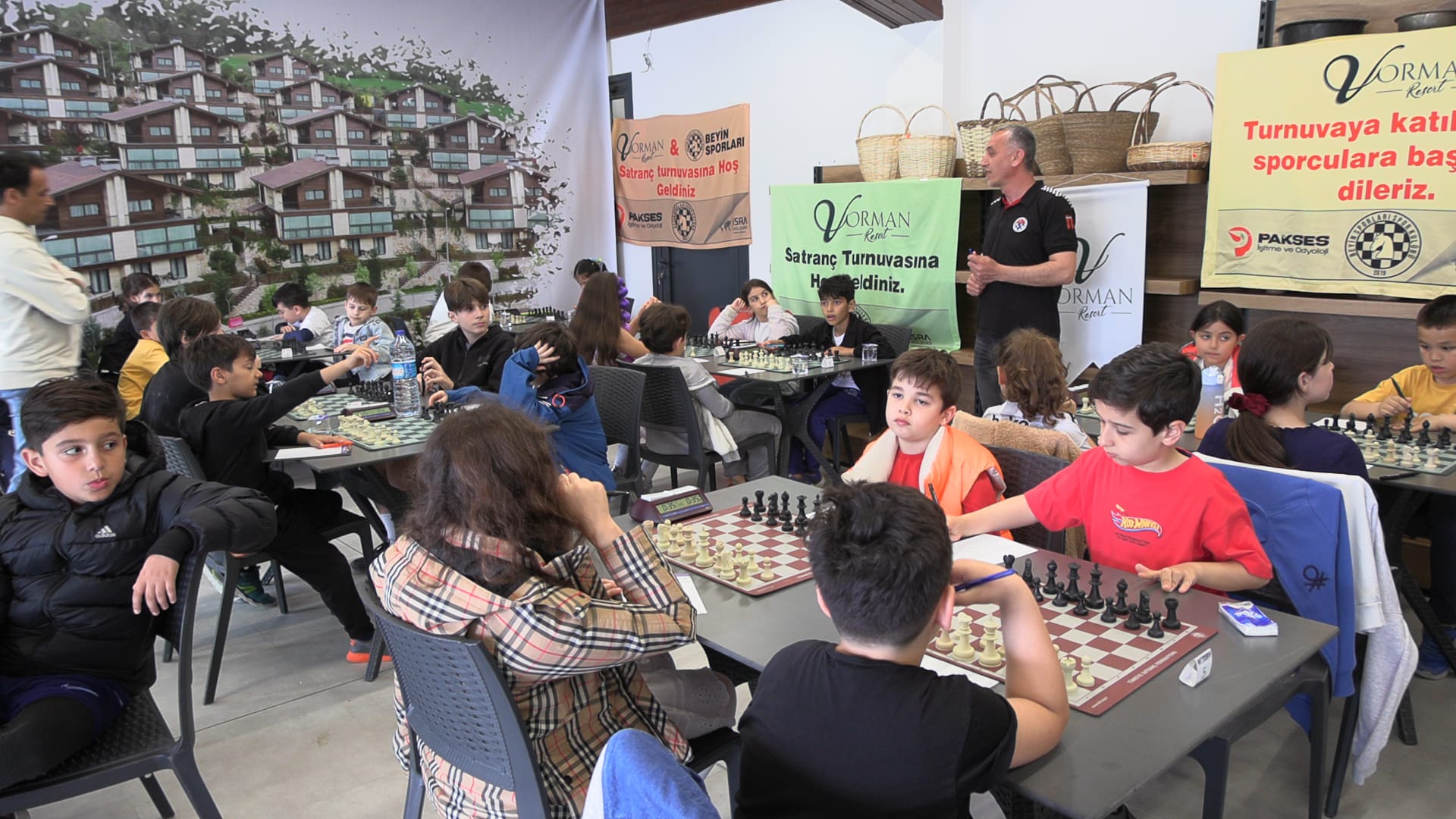 cocuklar-doga-tatilinde-satranc-turnuva-705671-208862.jpg