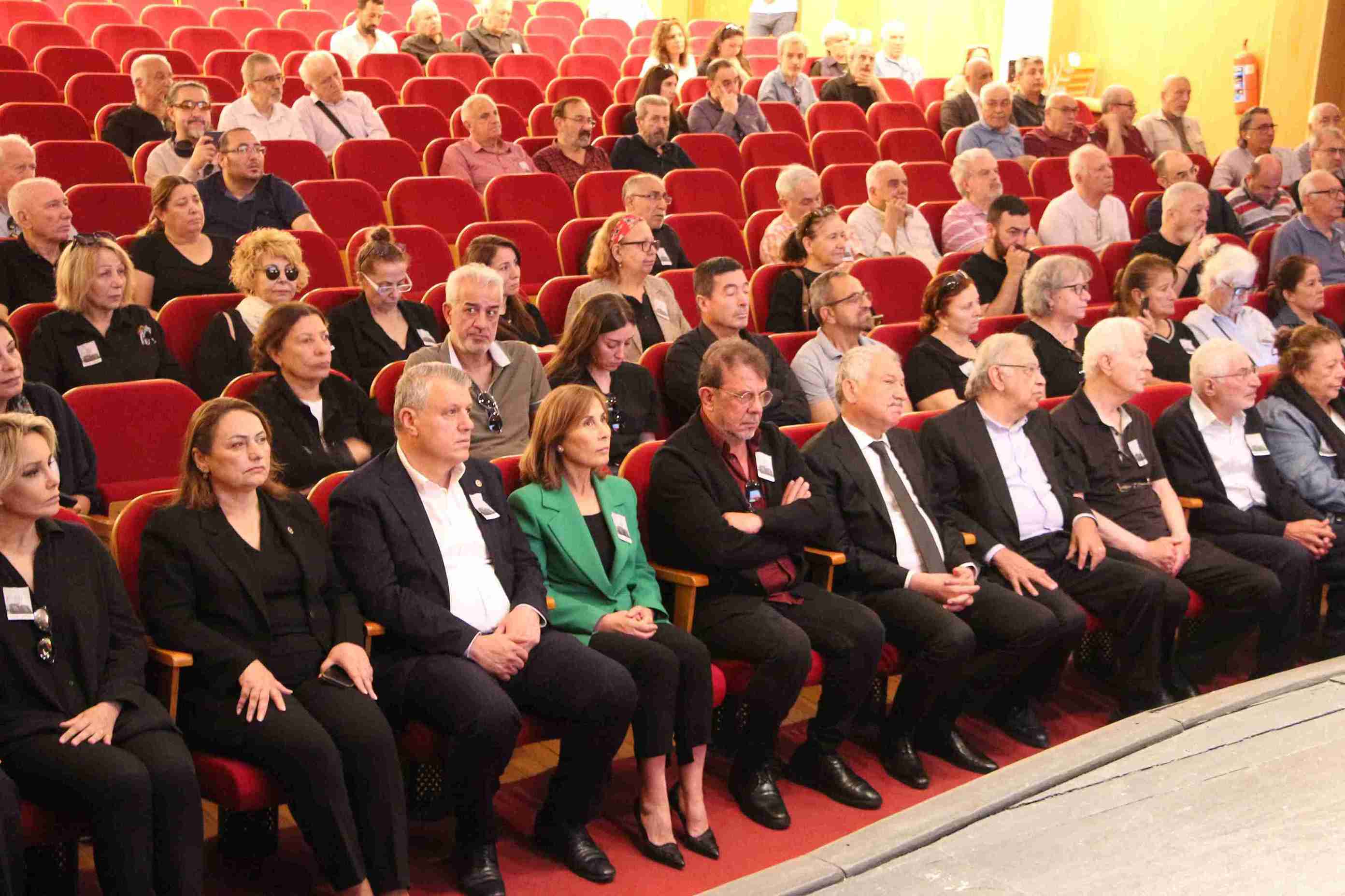 turk-sinemasinin-usta-ismi-ali-ozgentur-717703-212270-11zon.jpg