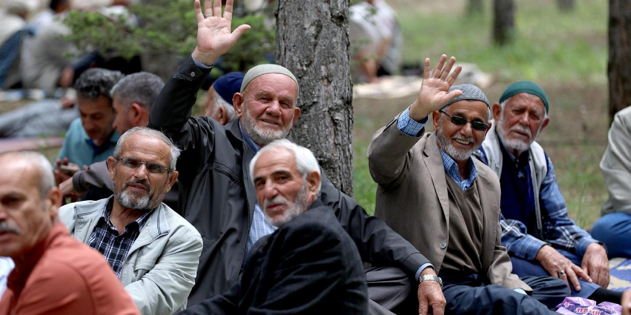emekli-maasina-yapilacak-zammi-acikladi-3.jpg
