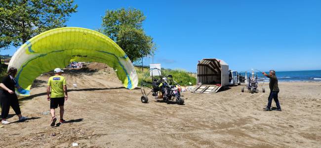 giresunda-paramotorun-denize-dusme-ani-722072-213381.jpg