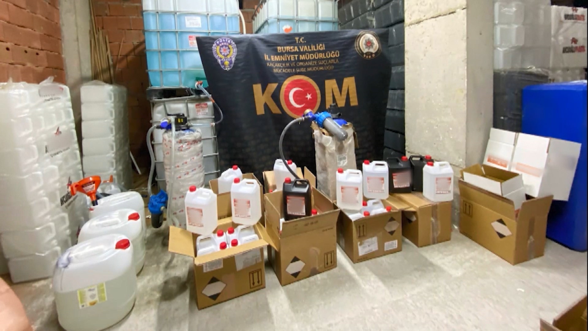 bursada-4-bin-440-litre-etil-alkol-ele-725072-214282.jpg
