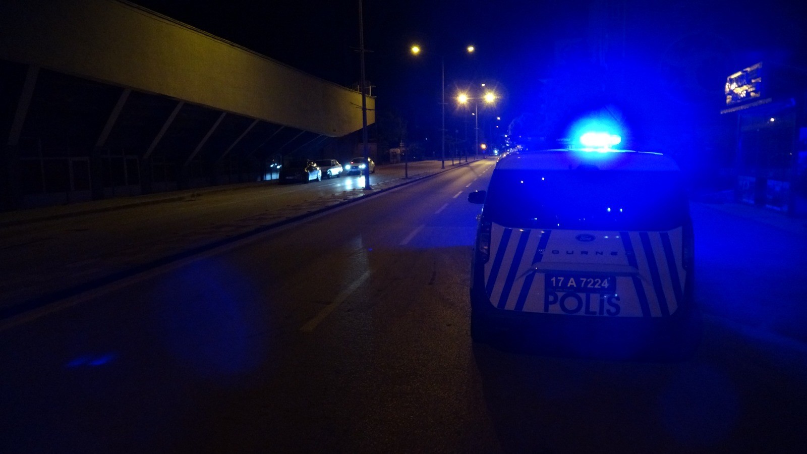 takip-sirasinda-motosikletli-polisin-car-723923-213937.jpg