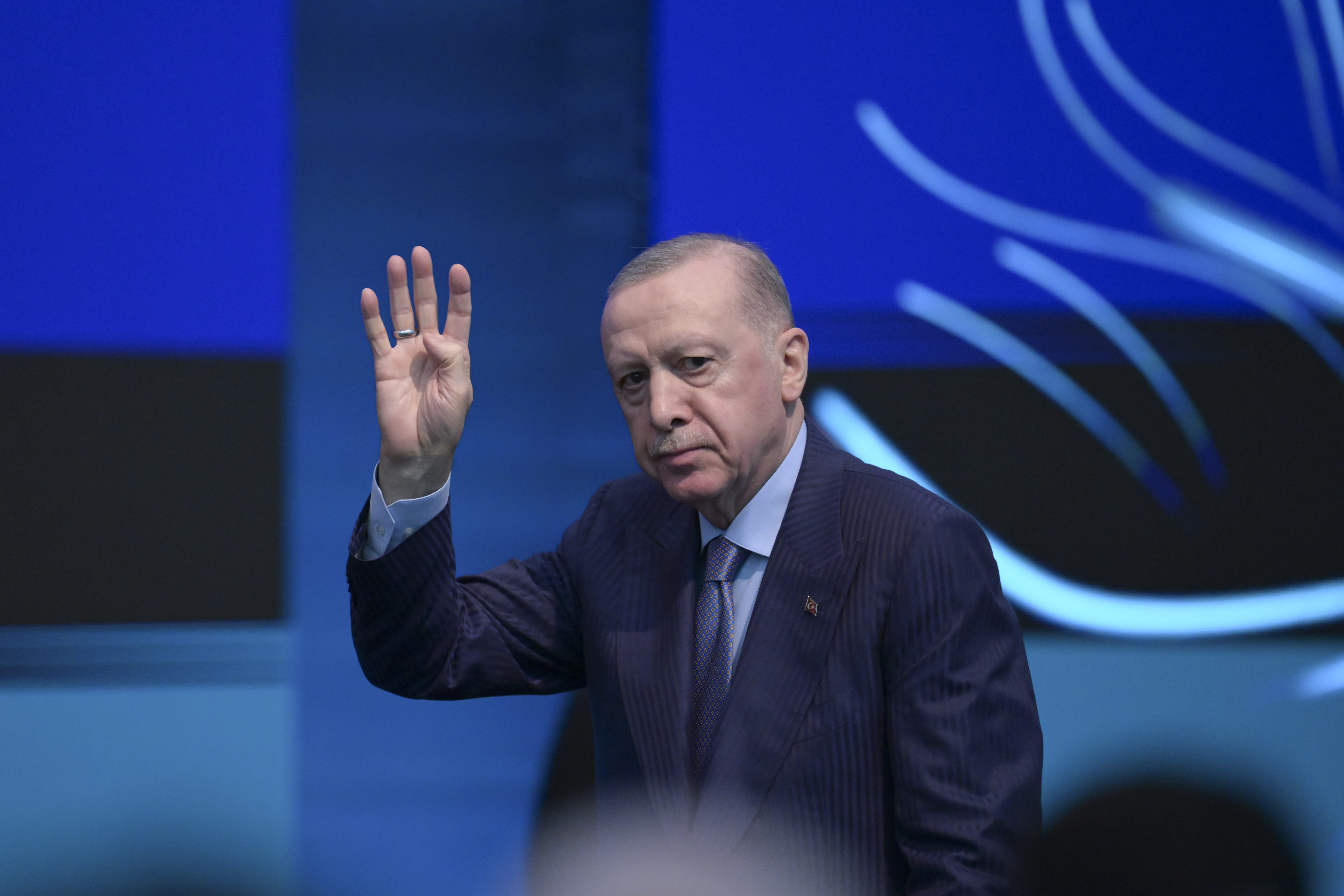 aa-20250523-38056321-38056319-cumhurbaskani-erdogan-uluslararasi-aile-forumuna-katildi.jpg