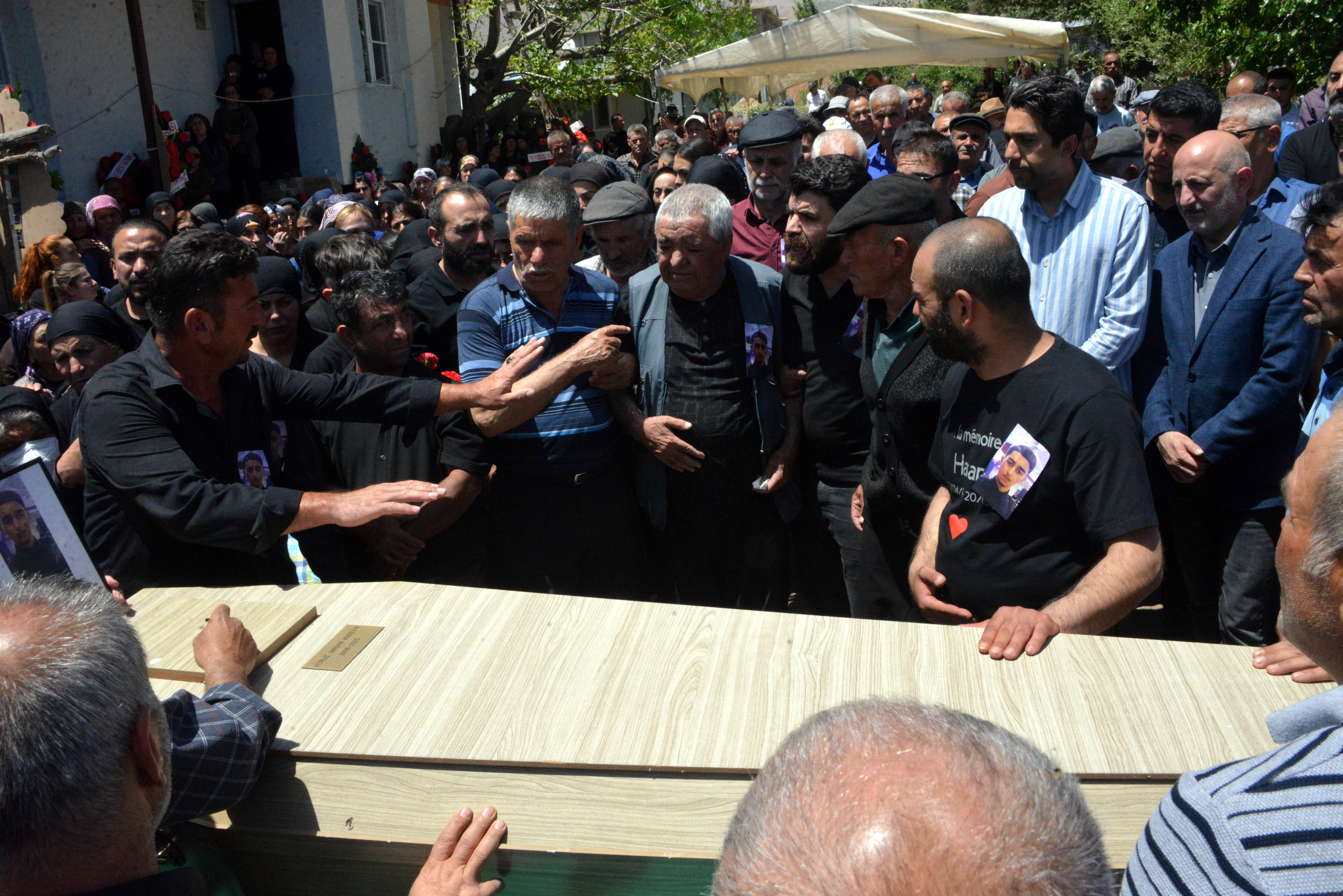 fransada-baltayla-oldurulen-hasan-kahr-731637-216158.jpg
