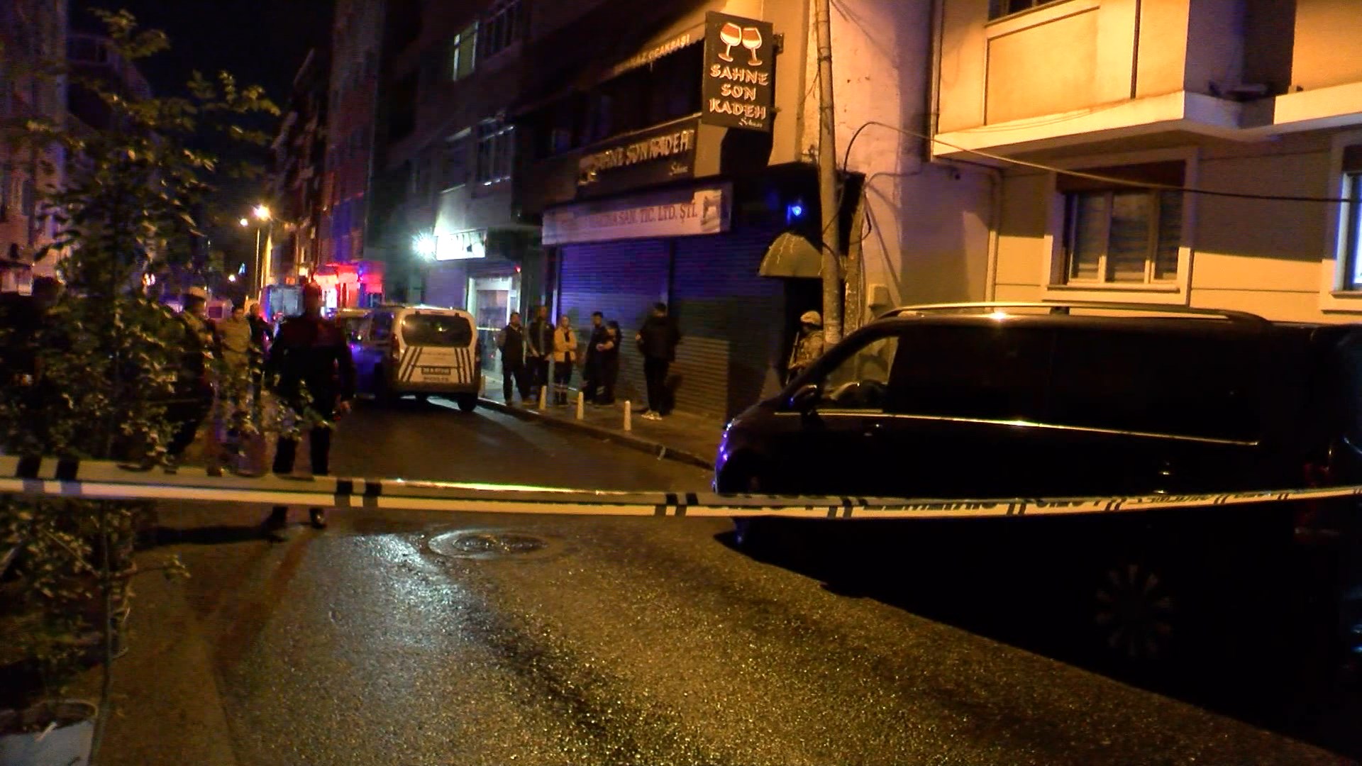 istanbul-kagithanede-eglence-mekanina-734456-216918.jpg