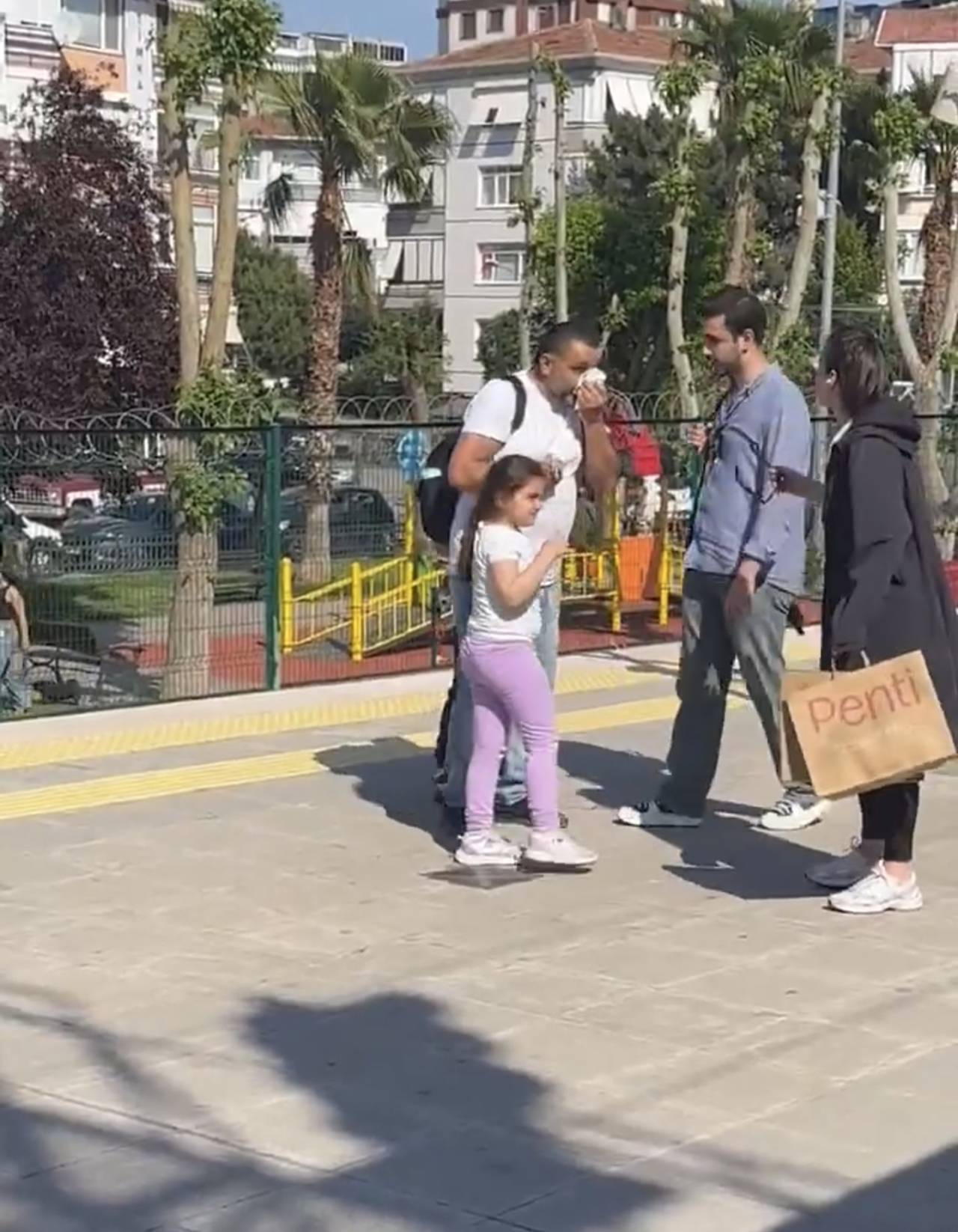 istanbul-maltepede-marmaray-duraginda-c-742477-219217.jpg