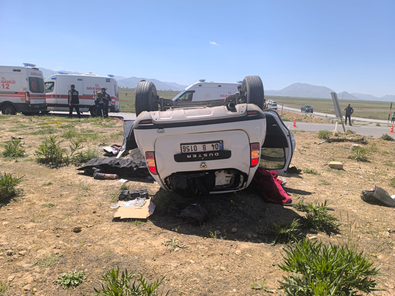 aa-20250531-38140088-38140085-vanda-iki-aracin-carpistigi-kazada-4-kisi-oldu-2-kisi-yaralandi.jpg