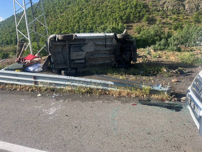 demir-bariyerlere-carparak-devrilen-hafi-742513-219223-001.jpg