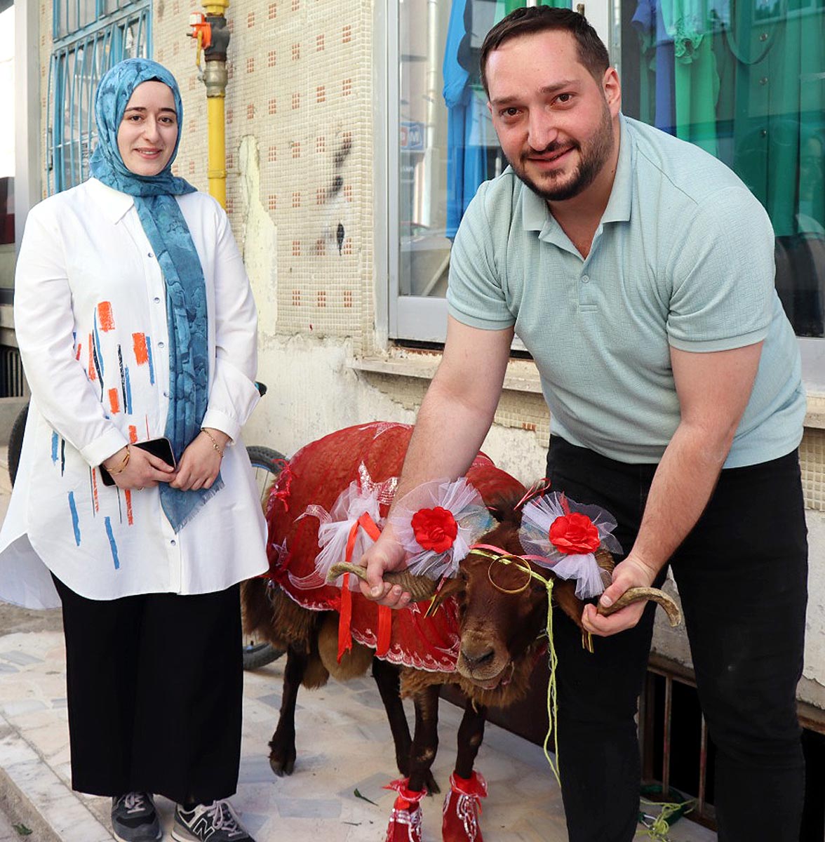 erzurumlu-damattan-nisanlisina-kurbanlik-752775-222184.jpg