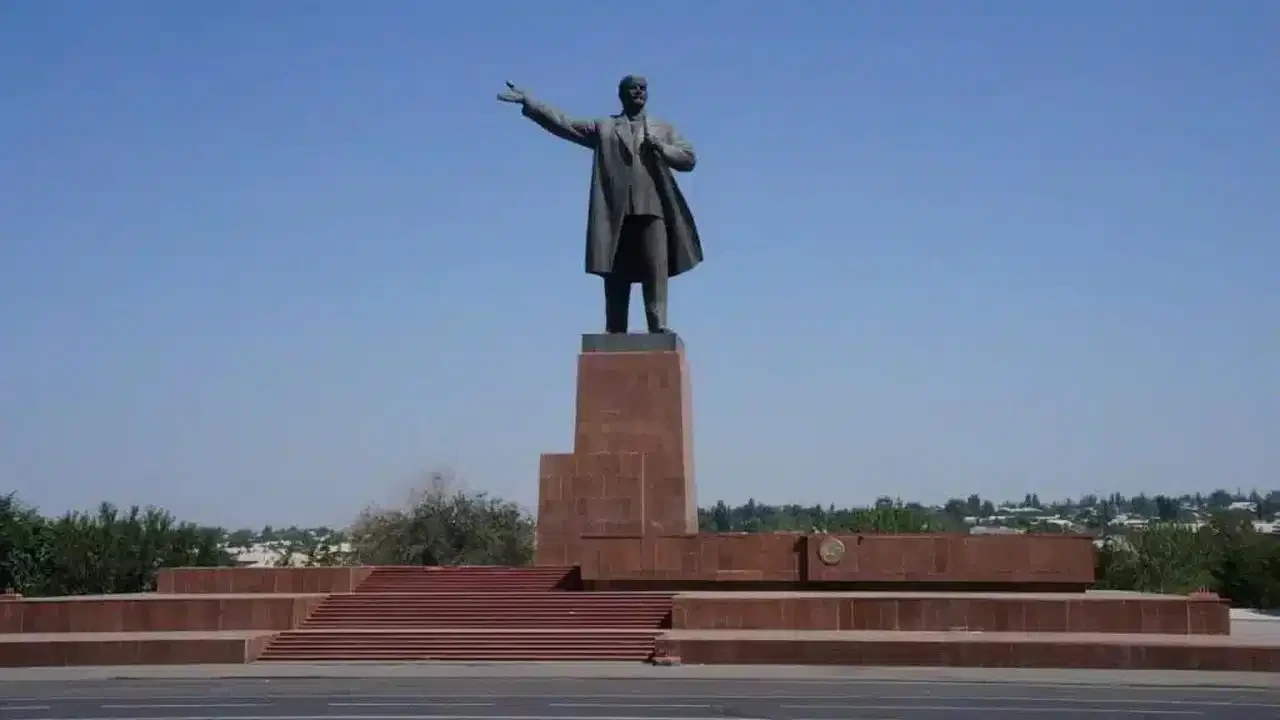 yoldas-lenin.webp