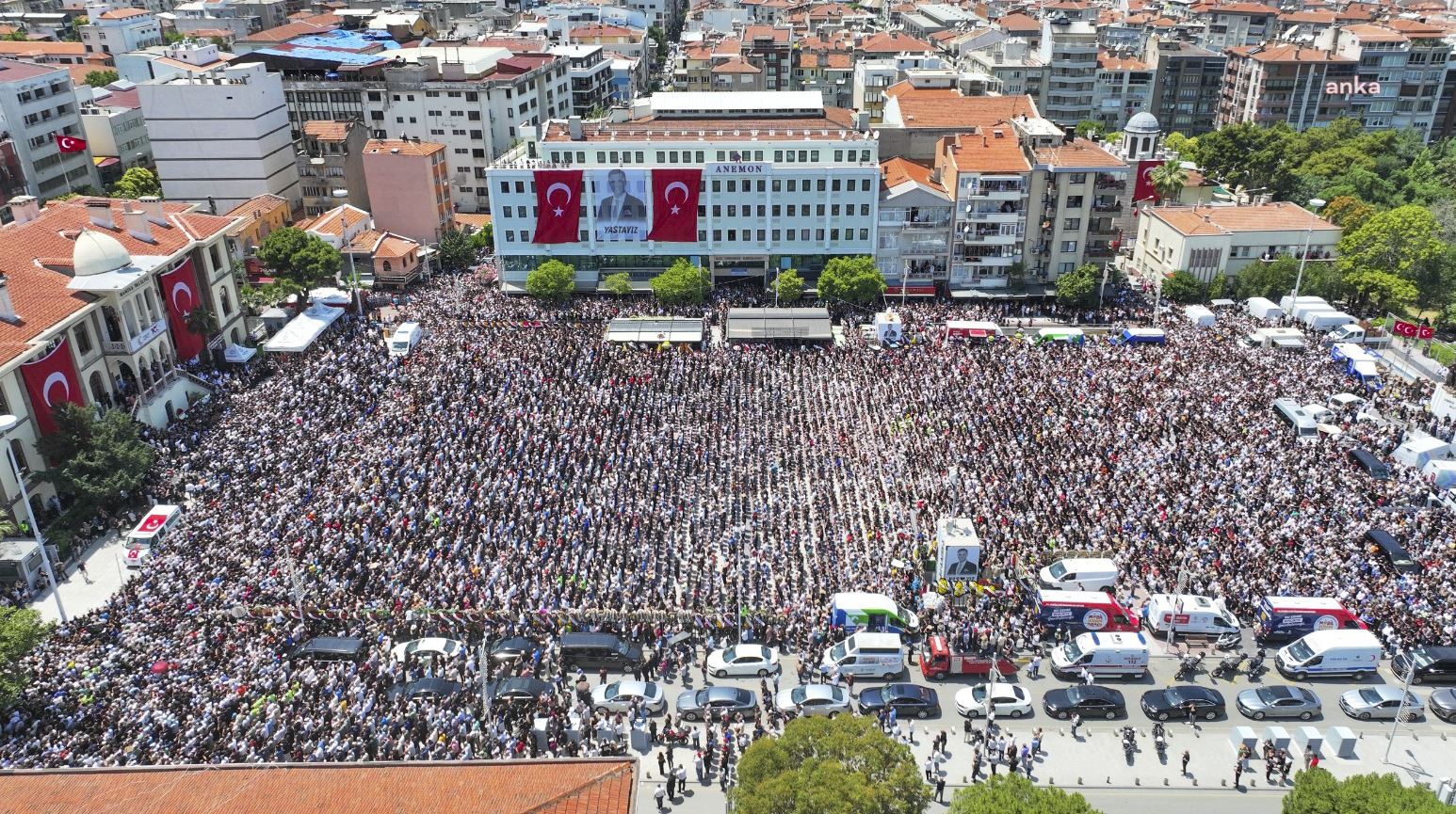 ferdi-zeyrek-iyi-bilirdik.jpg