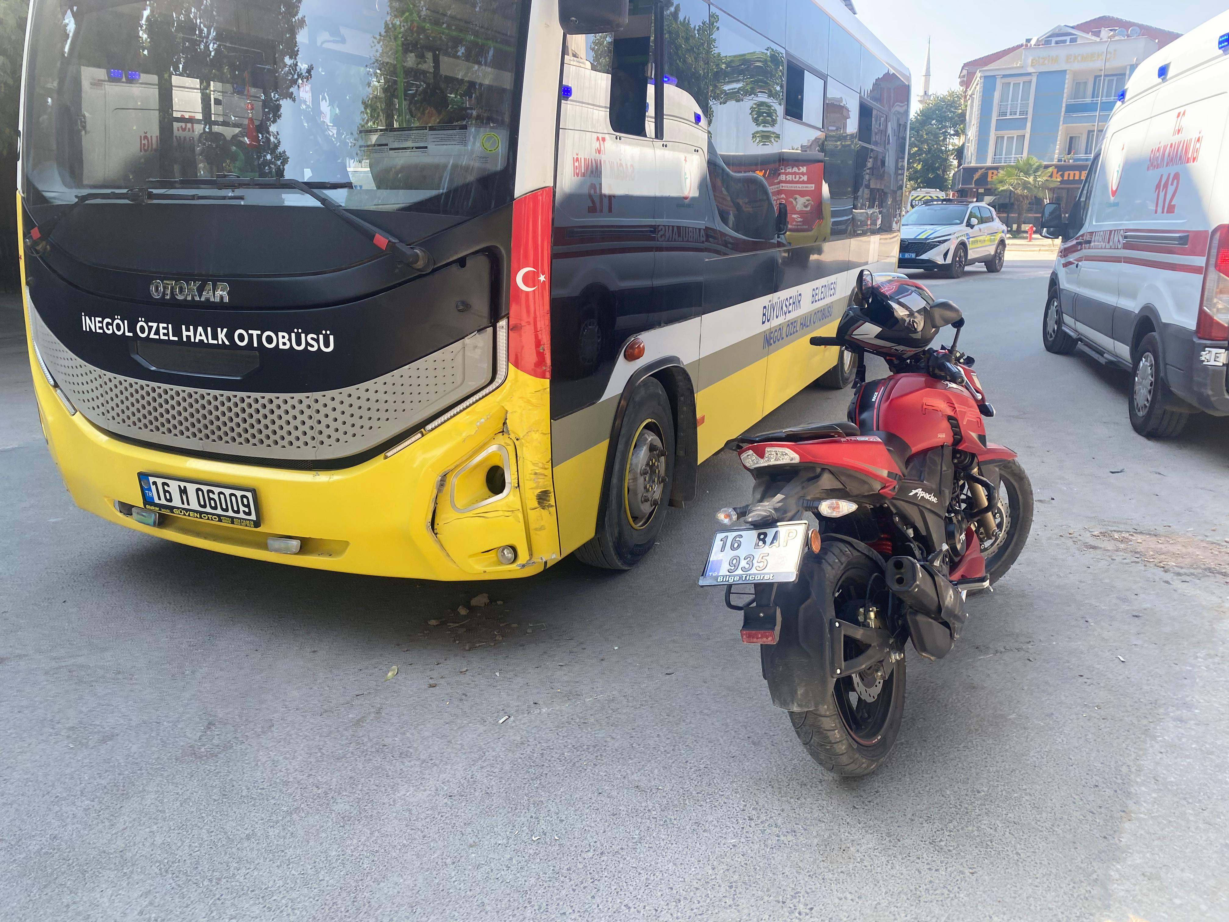 ozel-halk-otobusu-ile-carpisan-motosikle-770350-227538.jpg