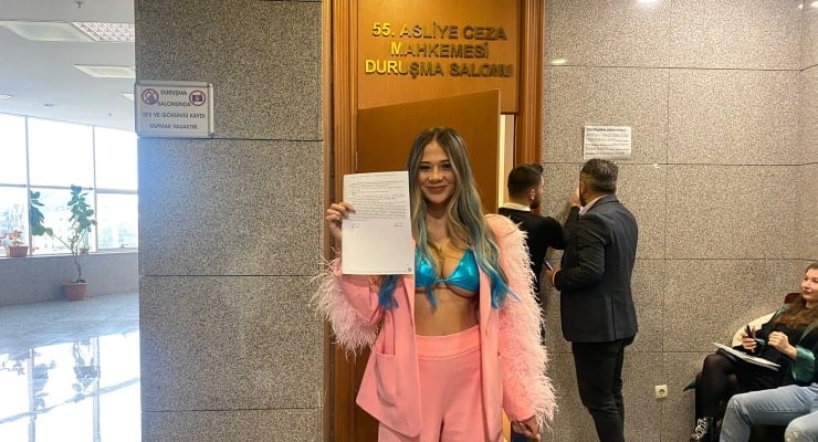 sevgililik-400-bin-tl-diyen-fenomen-ev-hapsinden-kurtuldu-3.jpg