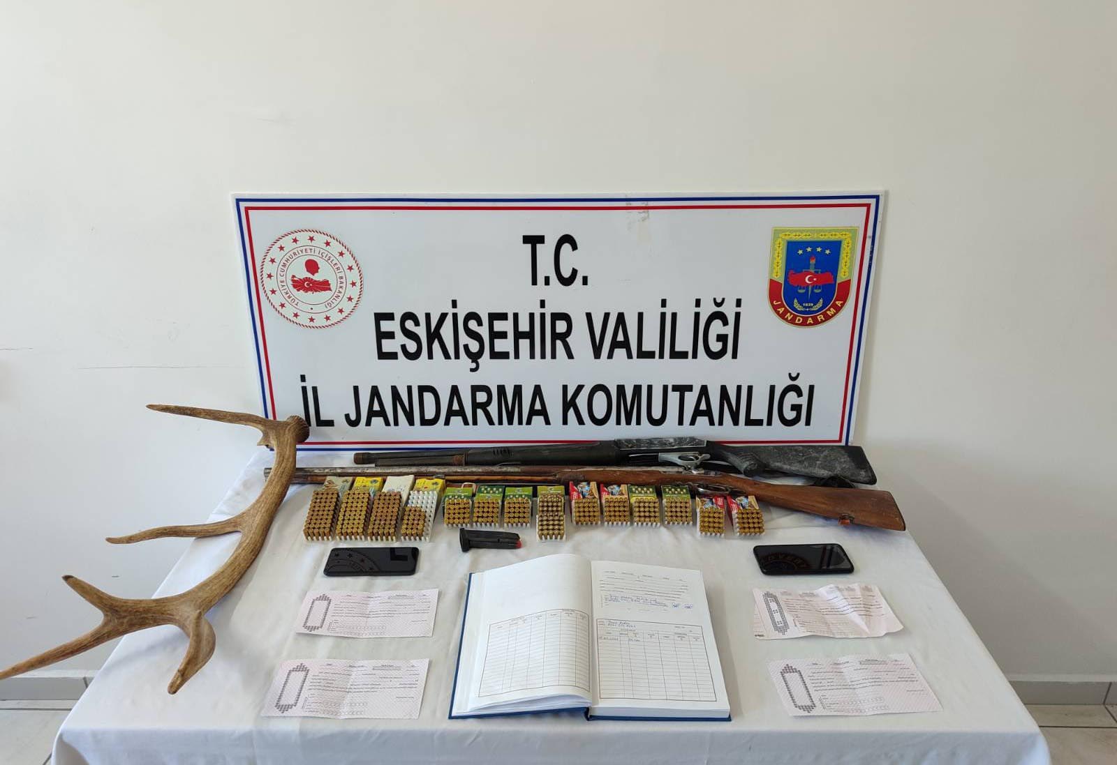 eskisehirde-tefecilige-2-tutuklama-774027-228720.jpg