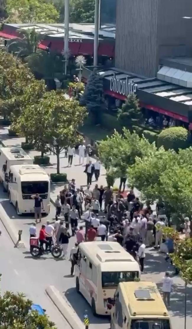 istanbul-bakirkoyde-hastane-bahcesind-772305-228215.jpg