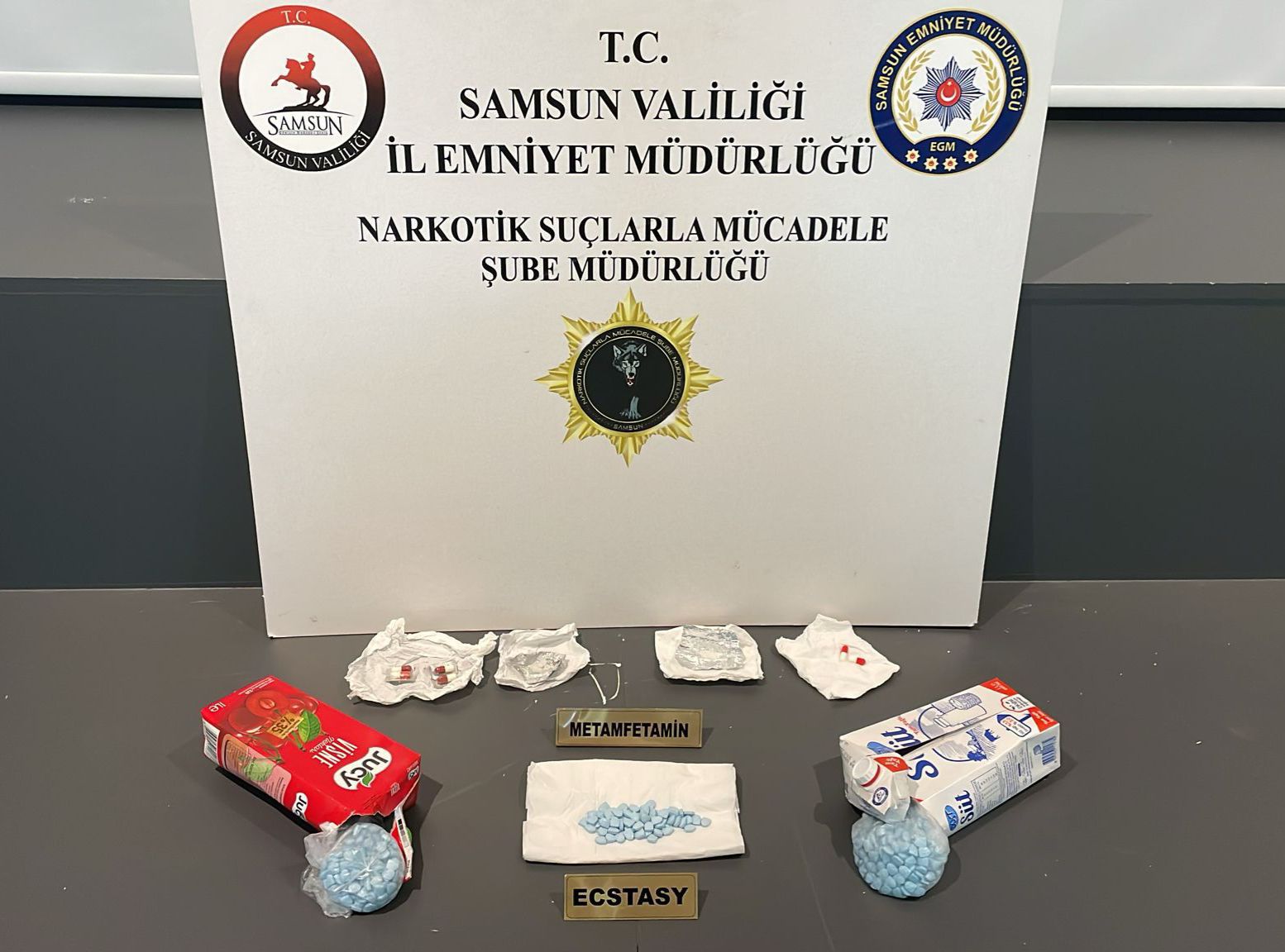 Samsun'da Meyve Suyu ve Süt Kutusunda Uyuşturucu Ele Geçirildi