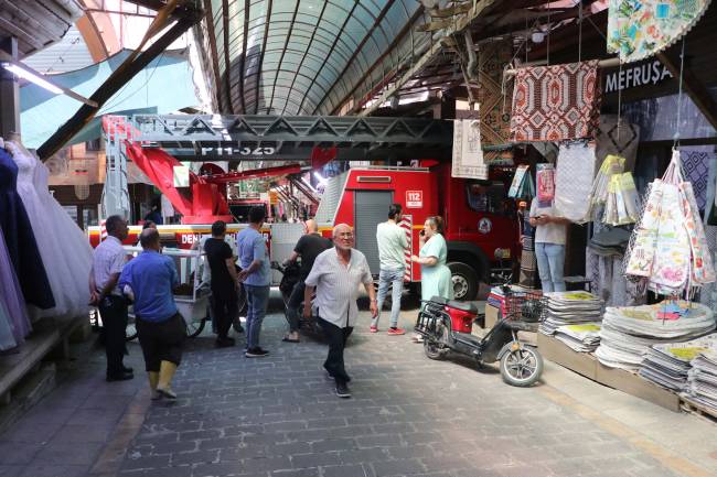 tarihi-kaleici-carsisinda-yangin-2-782270-231360.jpg