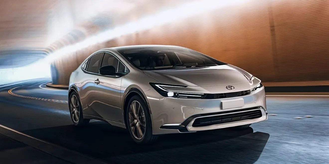 84333255007-2025-toyota-prius.webp